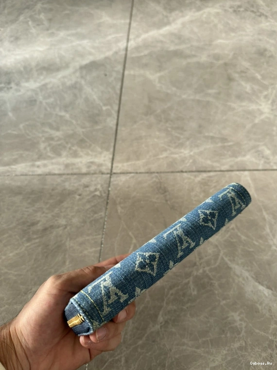 ZIPPY LOUIS VUITTON WALLET 0316